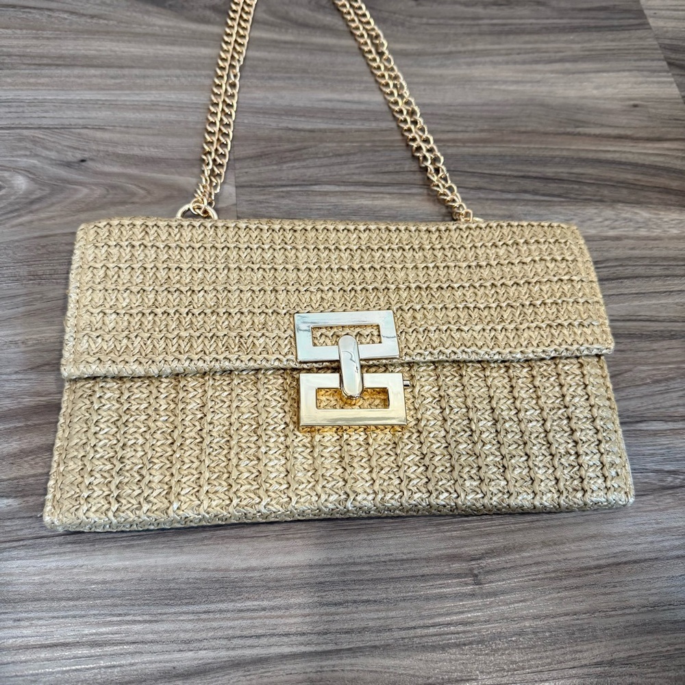 NWT Woven Bag with Gold Clasp - Picture 2 of 13